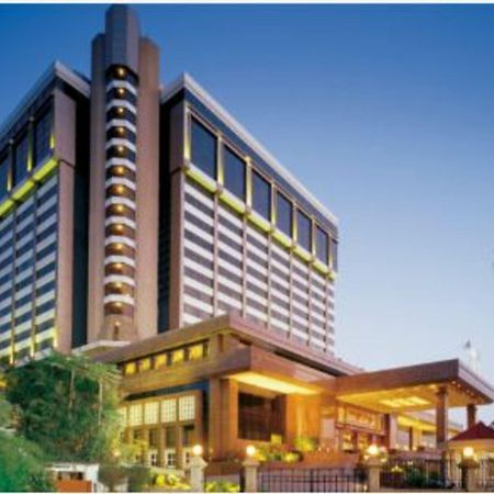 מלון מומביי Taj Lands End מראה חיצוני תמונה The Taj Mahal Palace, Mumbai