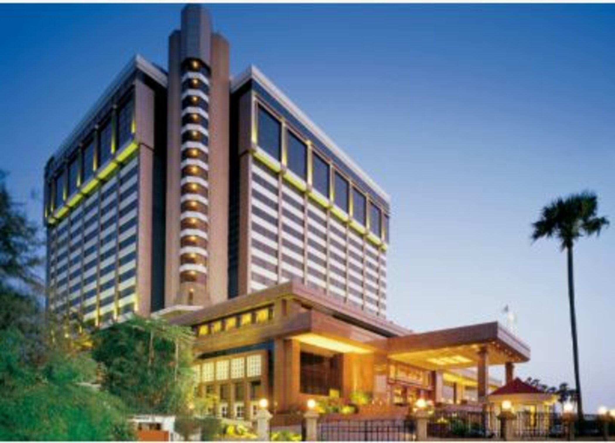 מלון מומביי Taj Lands End מראה חיצוני תמונה The Taj Mahal Palace, Mumbai