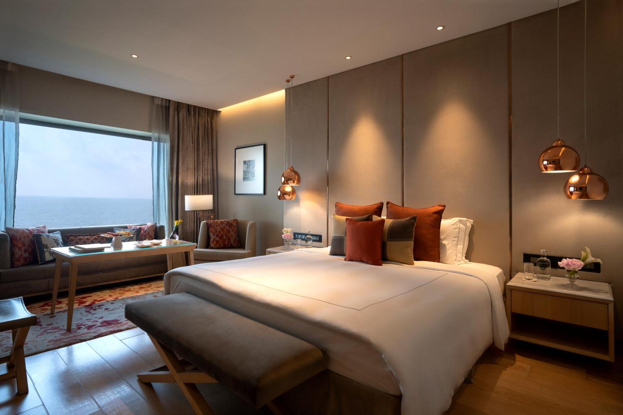 מלון מומביי Taj Lands End מראה חיצוני תמונה A bedroom at the hotel