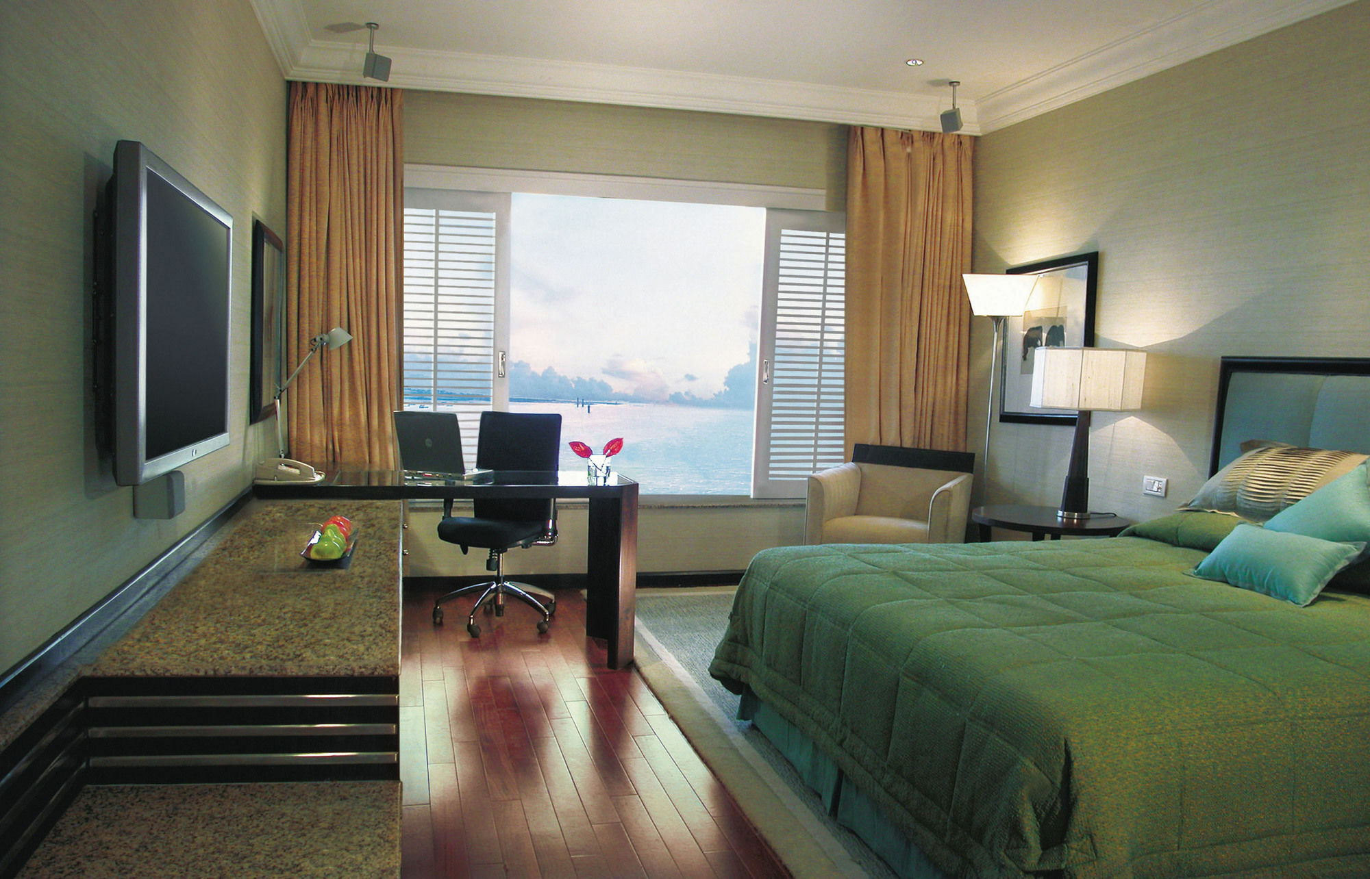 מלון מומביי Taj Lands End חדר תמונה A typical hotel room